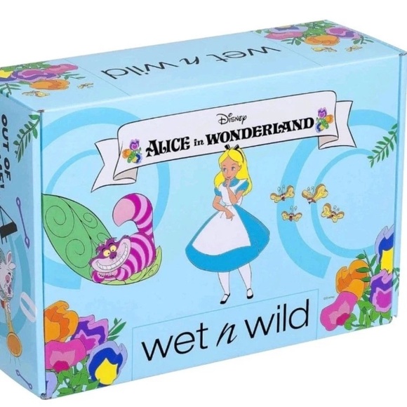 Wet n Wild Disney Alice Makeup Collection - Picture 3 of 3